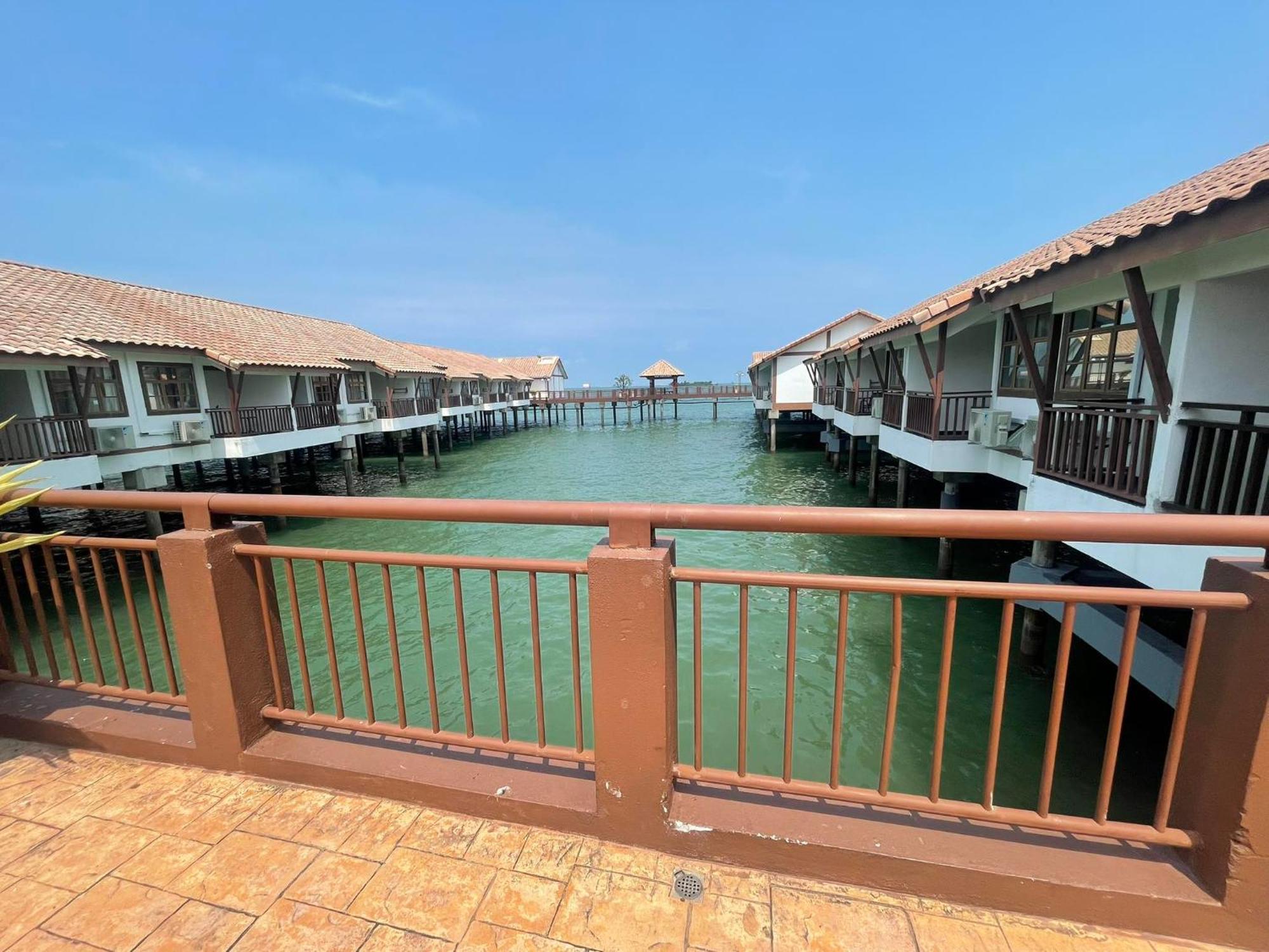 Water Chalet Port Dickson- Private エクステリア 写真